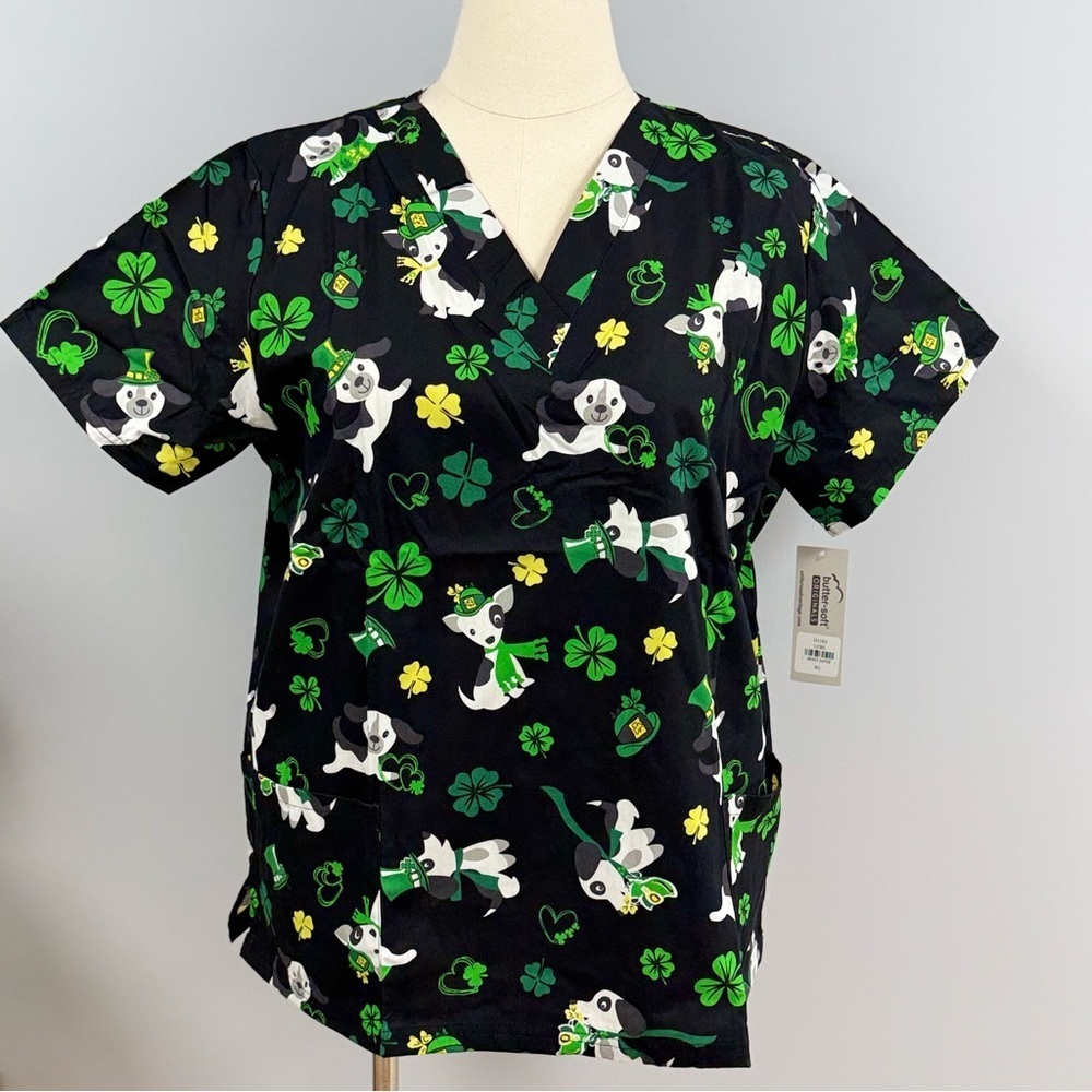 NWT Buttersoft Scrub Top 4X Lucky Puppy Black Cotton Scrubs Dogs St Patrick